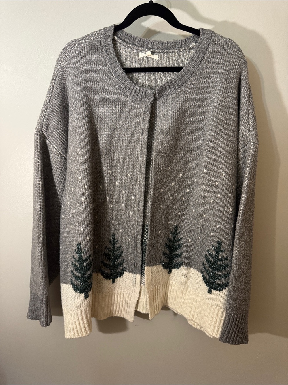 Maurices Gray & Cream Knit Cardigan with Dark Green Tree Motif